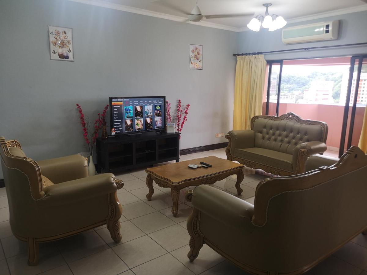Homestay Marina Court コタキナバル エクステリア 写真